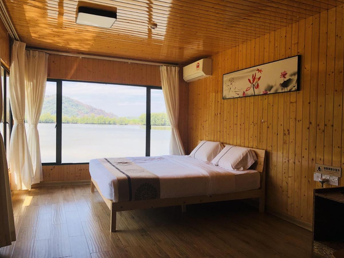 Gayang Friendly Water House Homestay Kota Kinabalu Ngoại thất bức ảnh