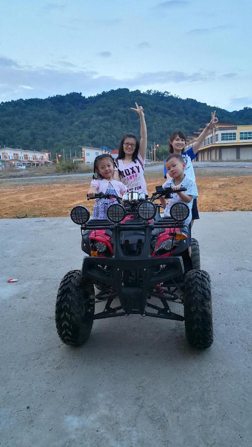 Gayang Friendly Water House Homestay Kota Kinabalu Ngoại thất bức ảnh