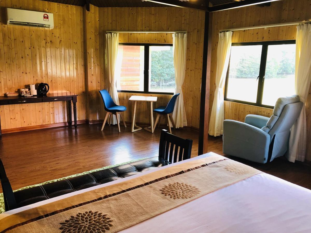 Gayang Friendly Water House Homestay Kota Kinabalu Ngoại thất bức ảnh