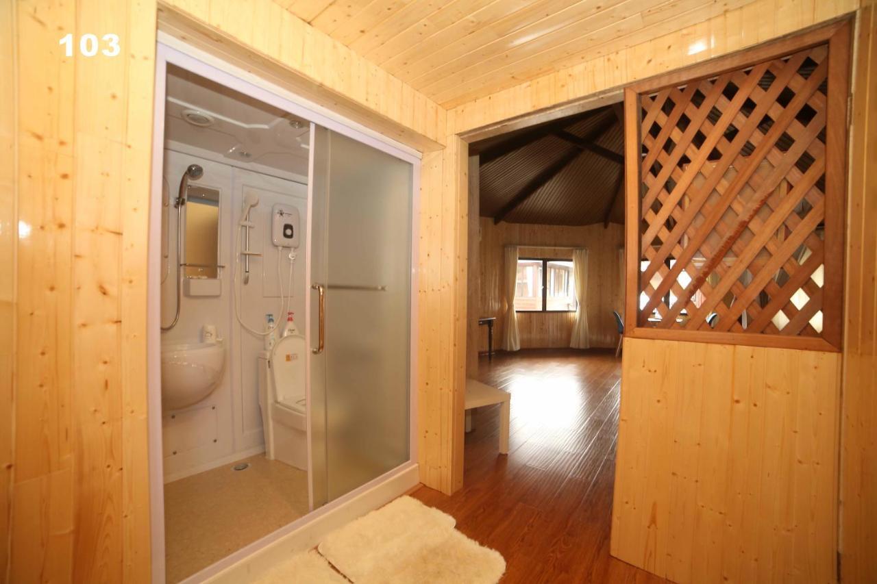 Gayang Friendly Water House Homestay Kota Kinabalu Ngoại thất bức ảnh