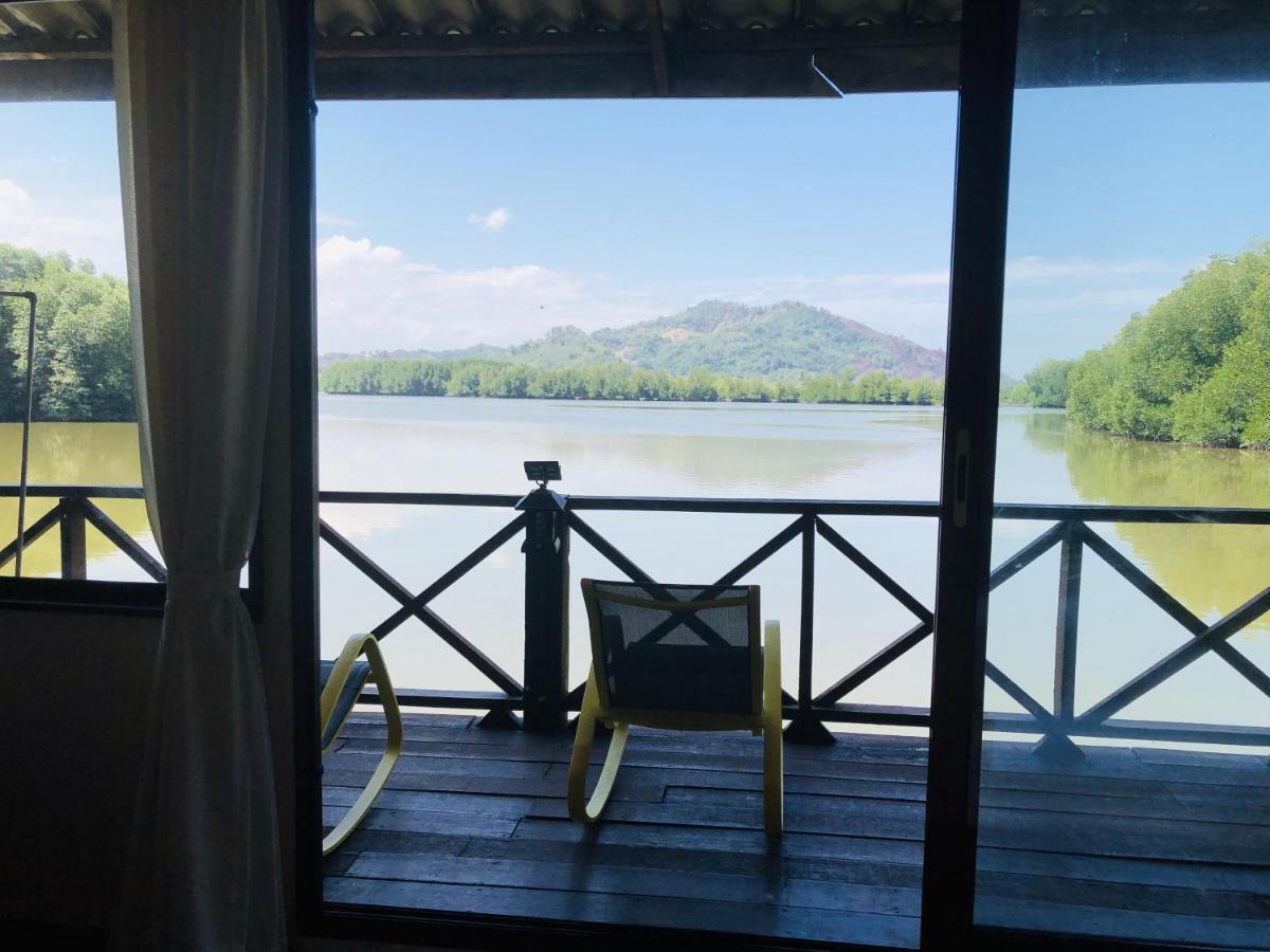 Gayang Friendly Water House Homestay Kota Kinabalu Ngoại thất bức ảnh